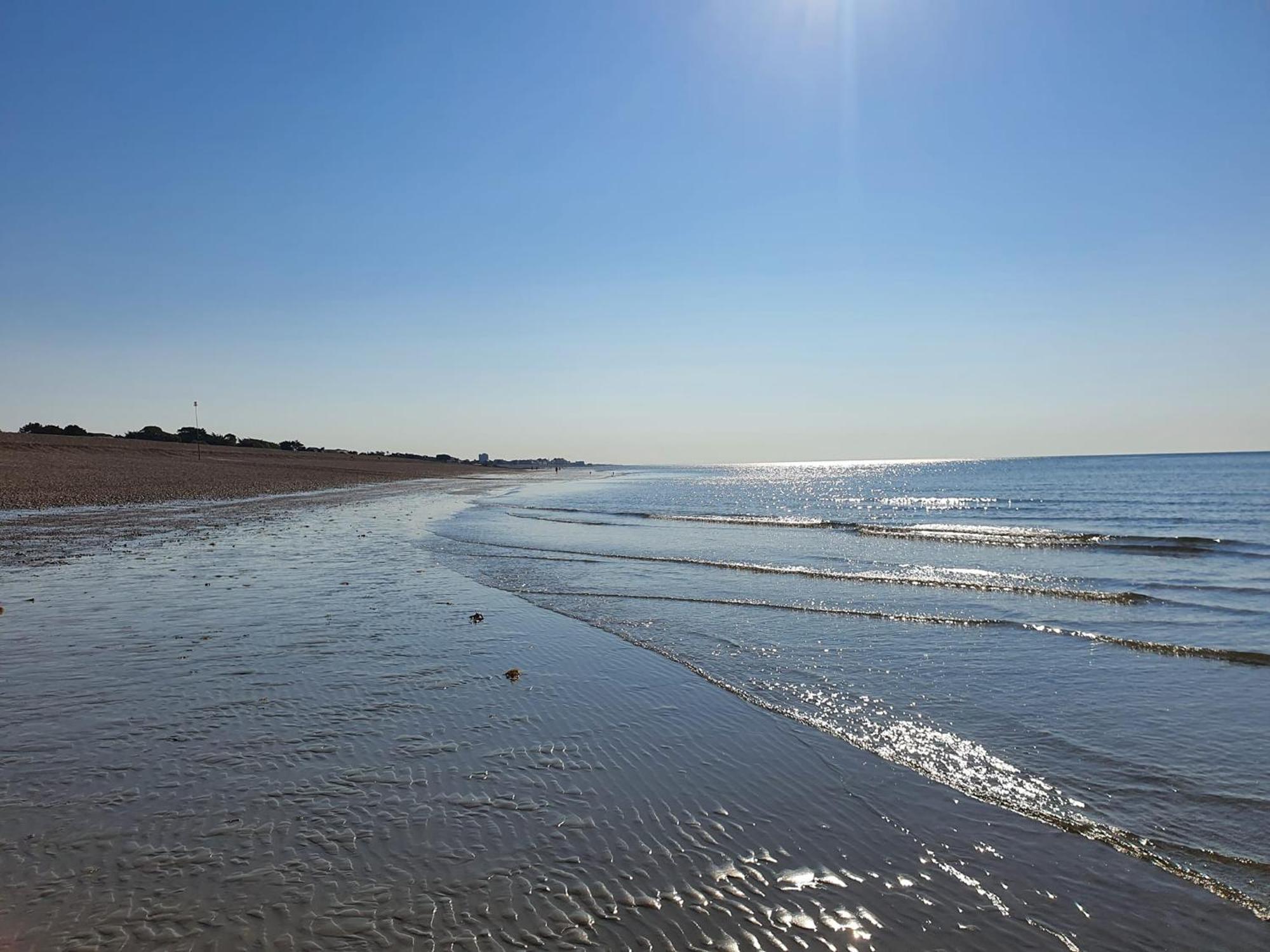 Luxury Georgian Home, Hot Tub, Sea View, Private Garden, Sleeps 6 Bognor Regis Exterior photo